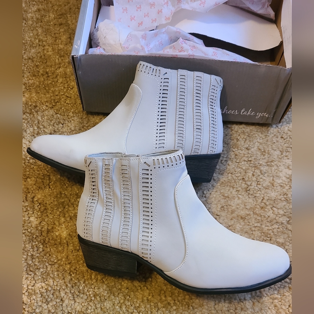 JG Ankle Boots ***New in Box